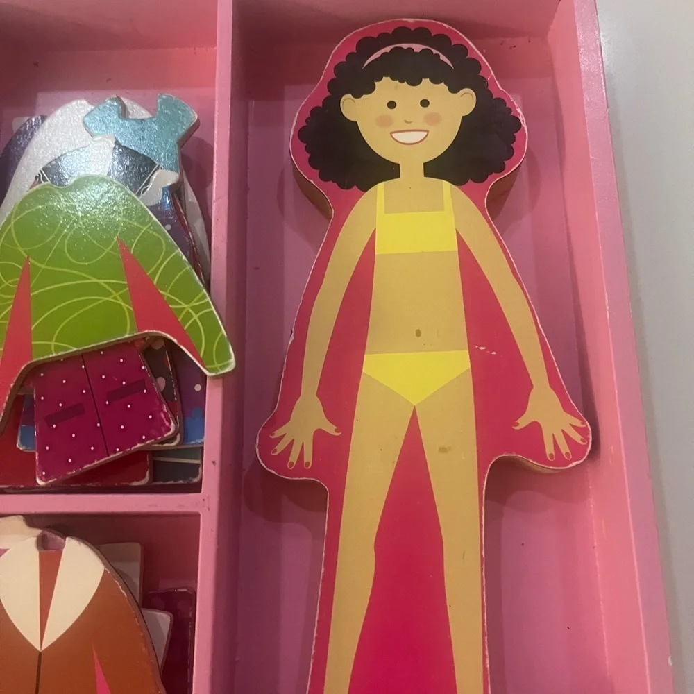 Melissa and Doug Wooden Magnetic Dressa Up Dolls Abby and Emma